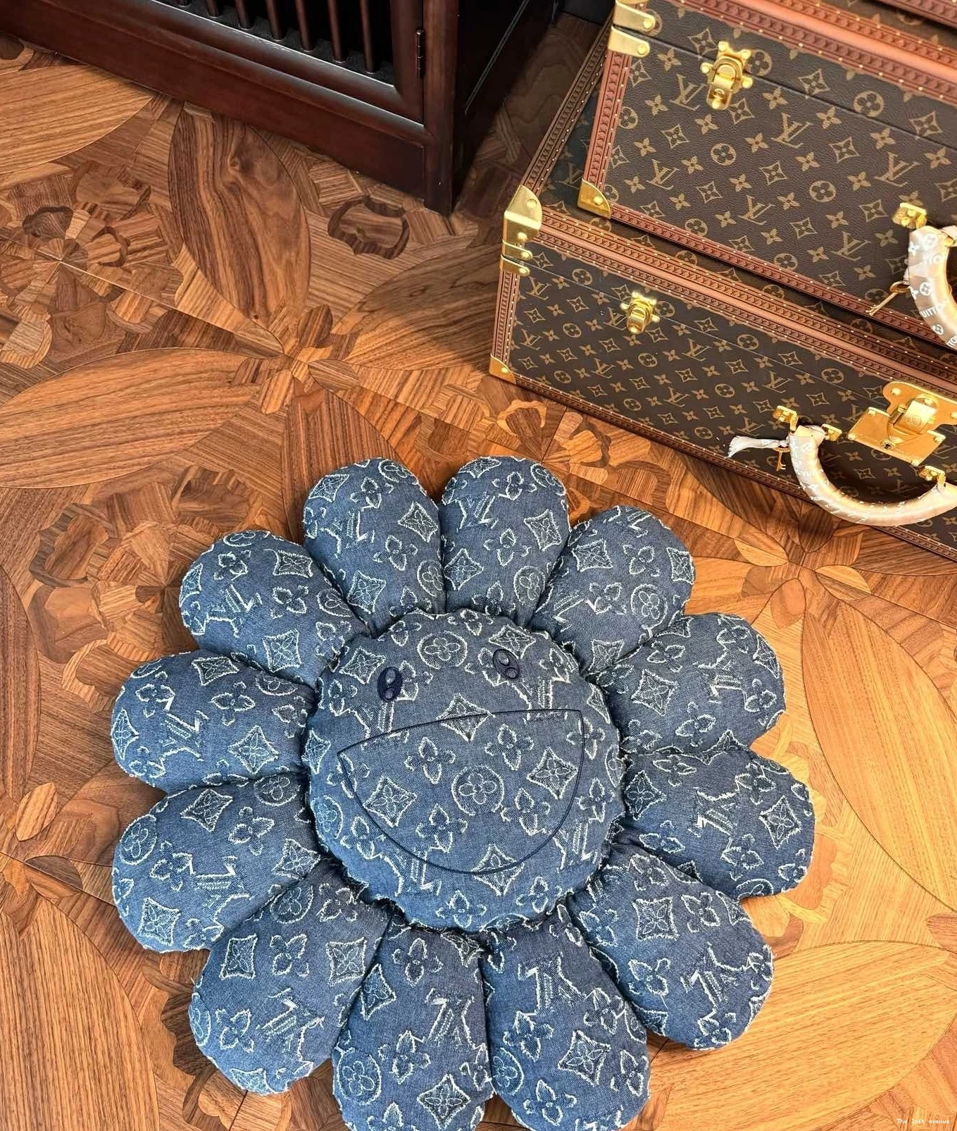LV CUSTOM FLOWER PLUSH MURAKAMI 0717